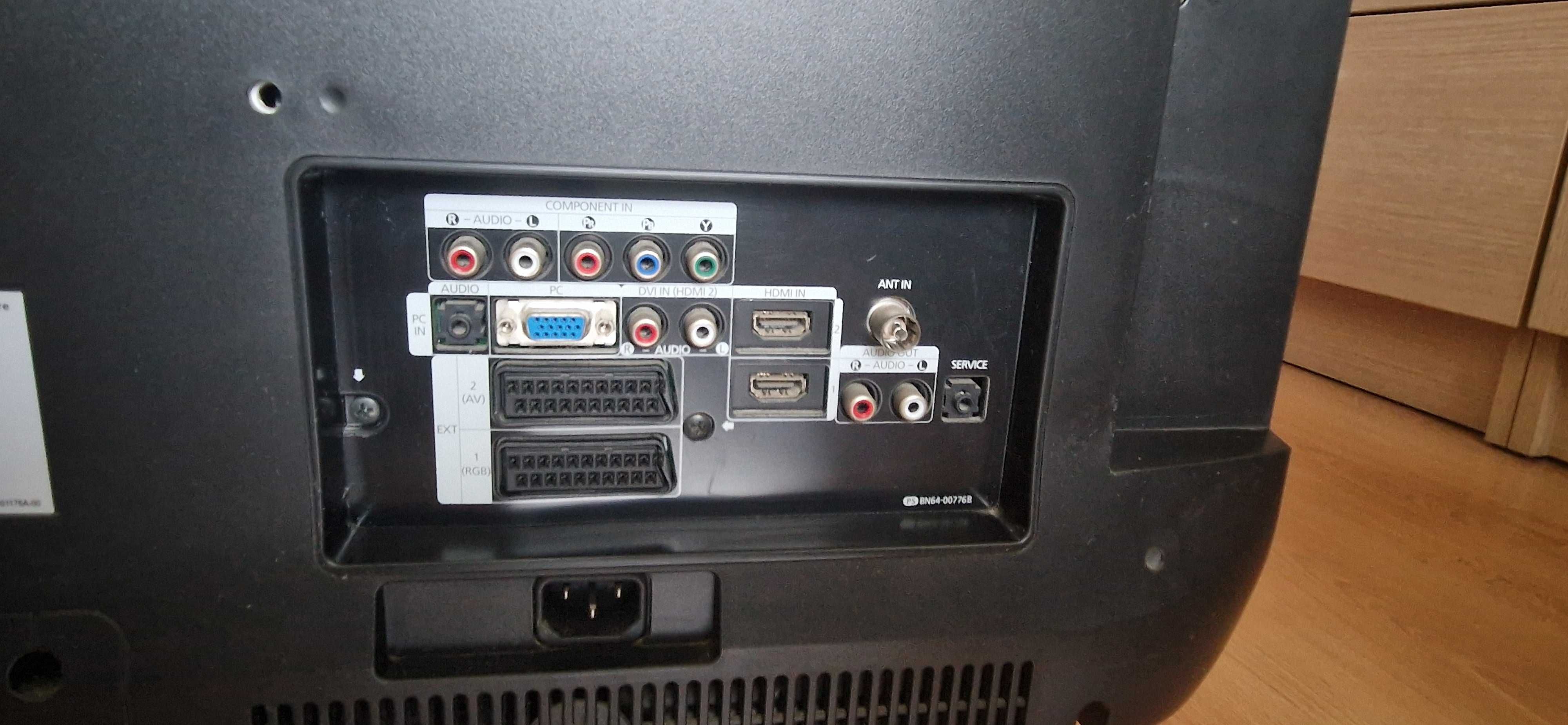 Telewizor LCD 32 cale
