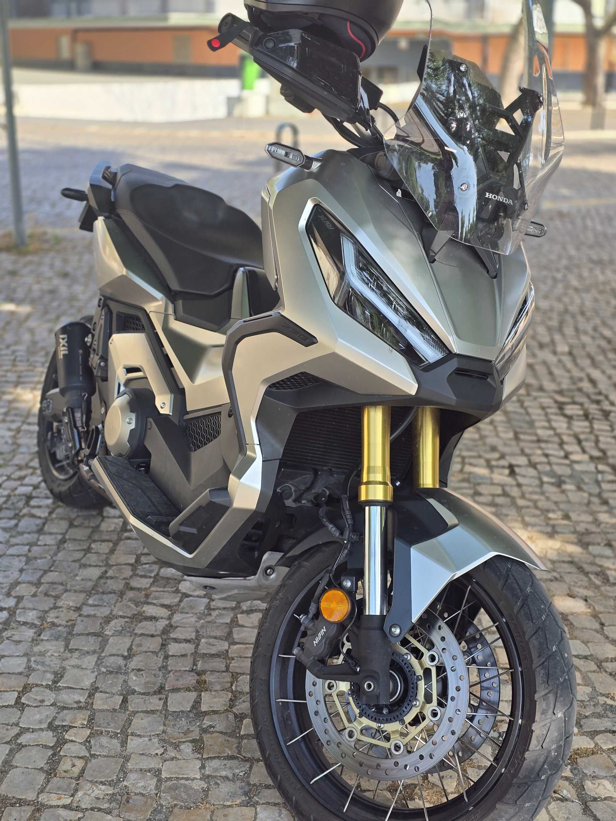 Xadv750 como nova