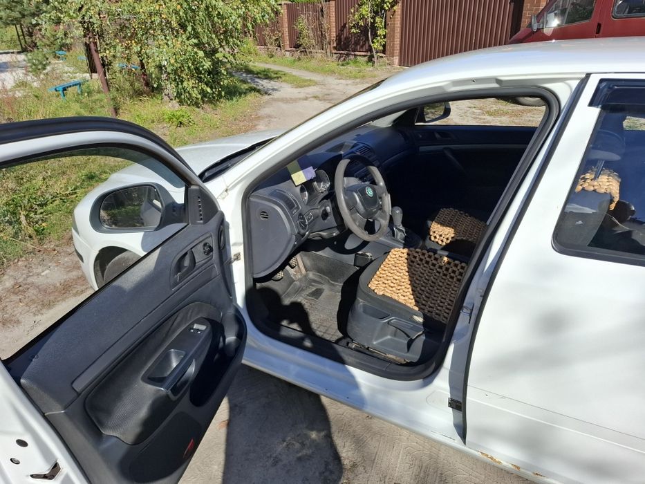Skoda Octavia A5, 2011р, 1.6 бензин, в гарному стані