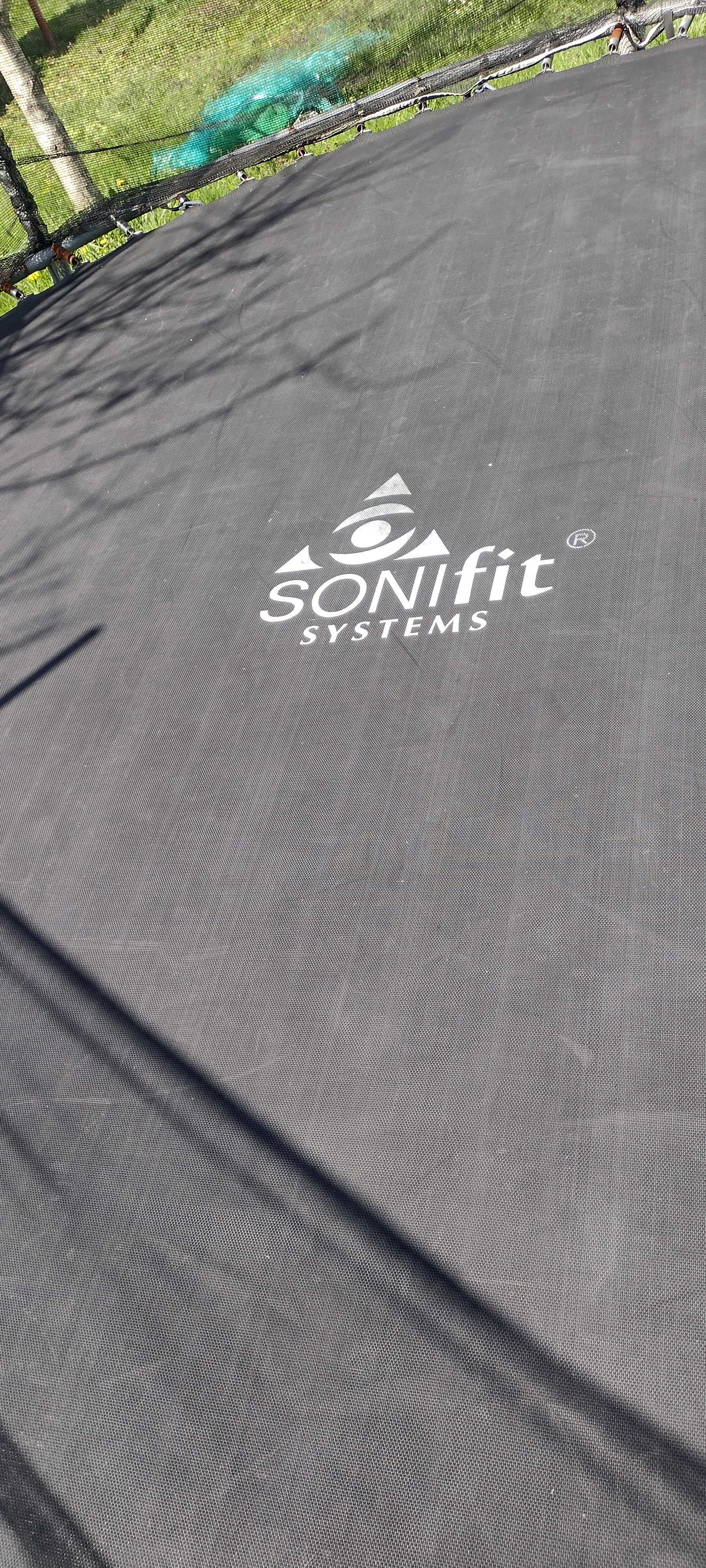 Trampolina          .