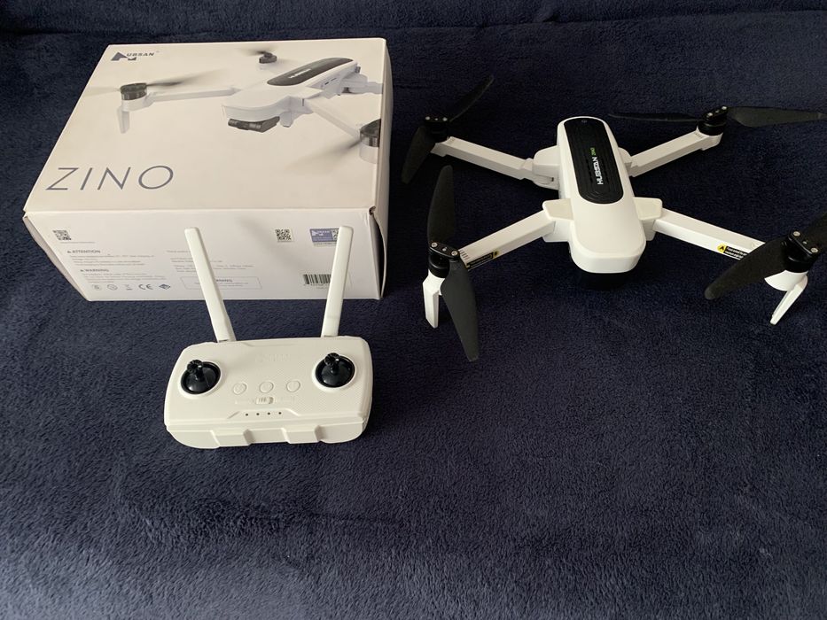 Квадрокоптер Hubsan zino