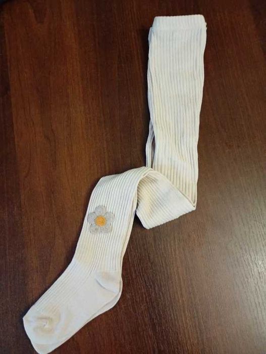 Nowe rajstopy grube prązkowane beżowe 116-122