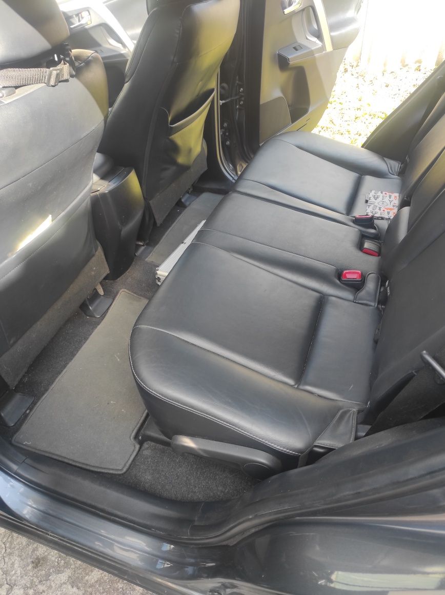 Продам Toyota Rav 4
