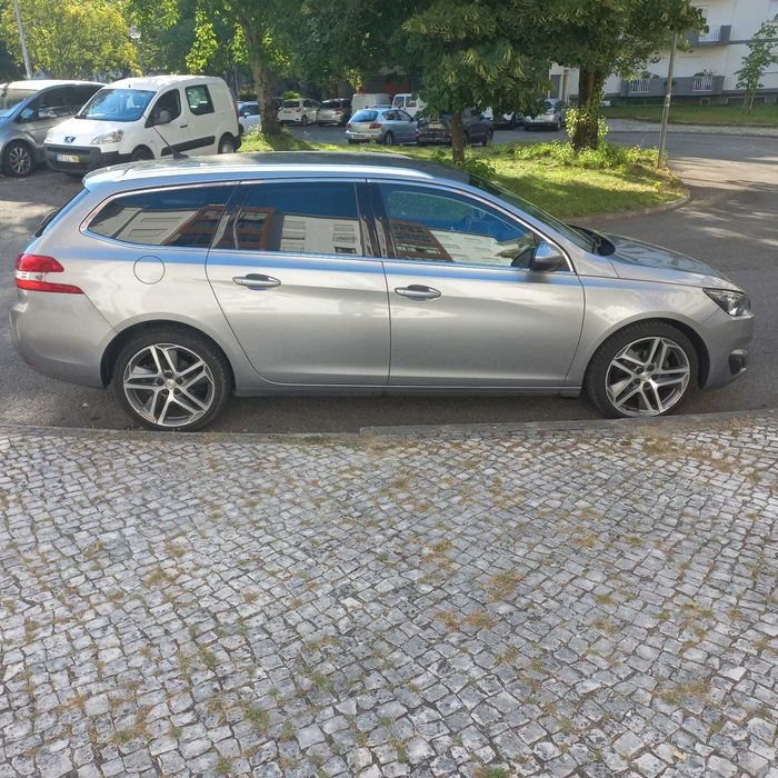 Peugeot 308 Peugeot 308 II SW 1.6 BlueHDi 120 Allure - 16