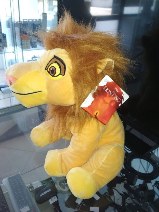 Peluche Rei Leão Simba 30 cm