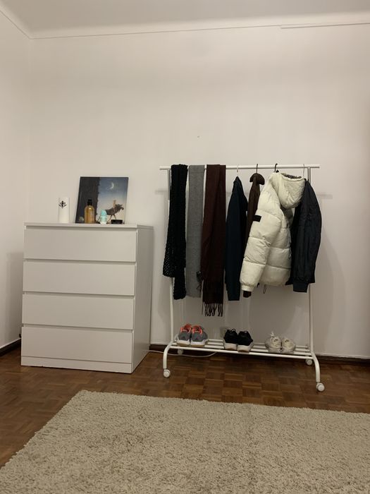 Quarto para arrendar em Sesimbra