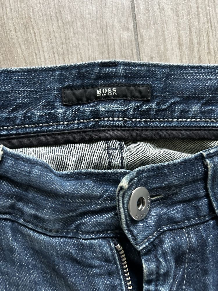 Sprzedam spodnie Hugo Boss typu dzwony