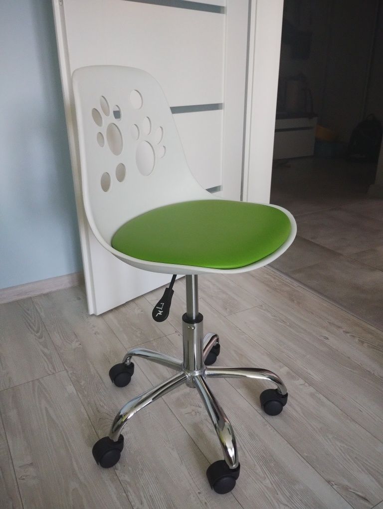 Sprzedam krzesło obrotowe