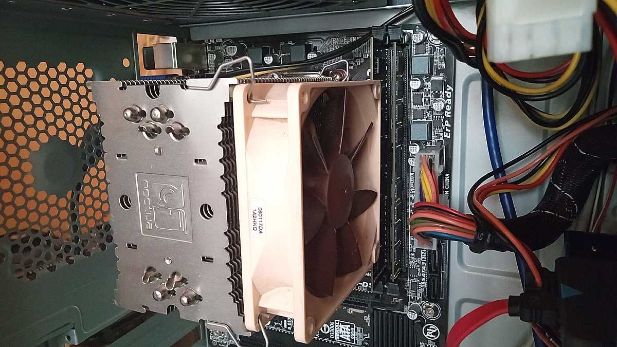 Komputer stacjonarny AMD A10-5800K, 10 GB DDR3, SSD, chłodzenie Noctua