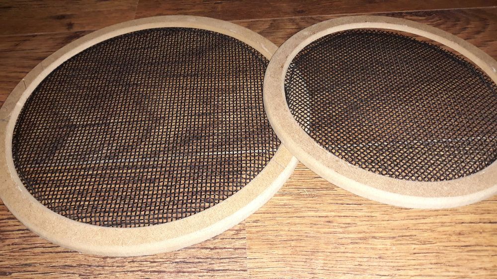 Сетки (решетки, ободки, подиумы, грили, кольца) на динамики (колонки)