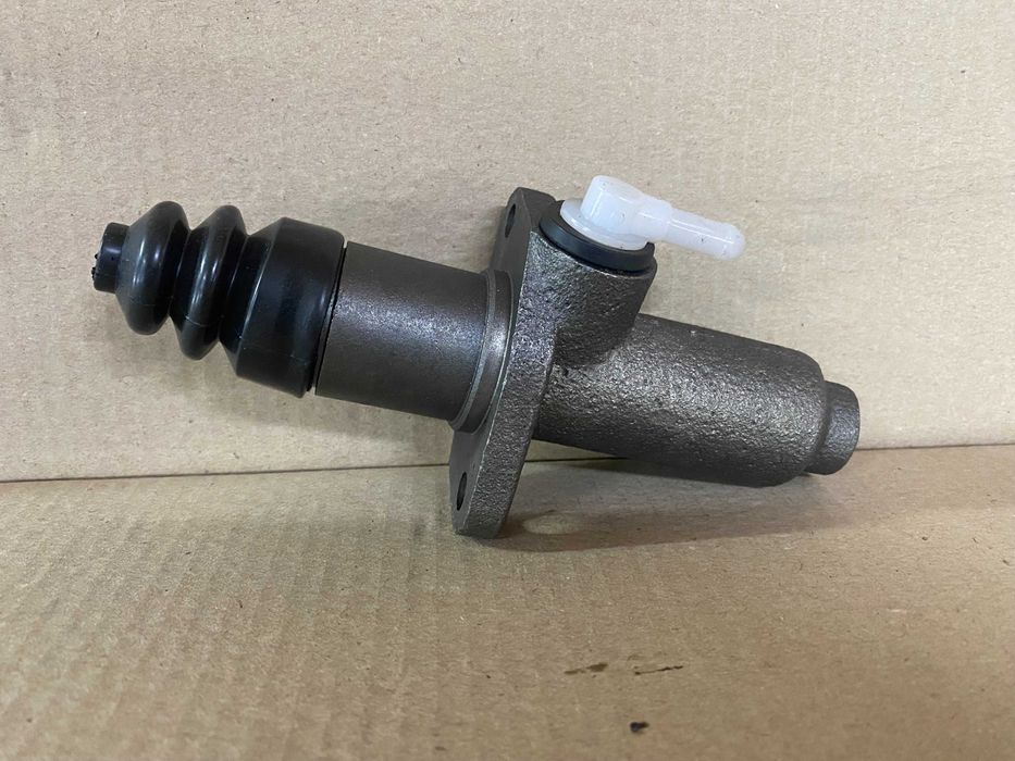 Цилиндр подпедальный сцепления МАЗ