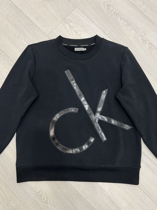 Женский свитшот Calvin Klein Jeans оригинал б/у