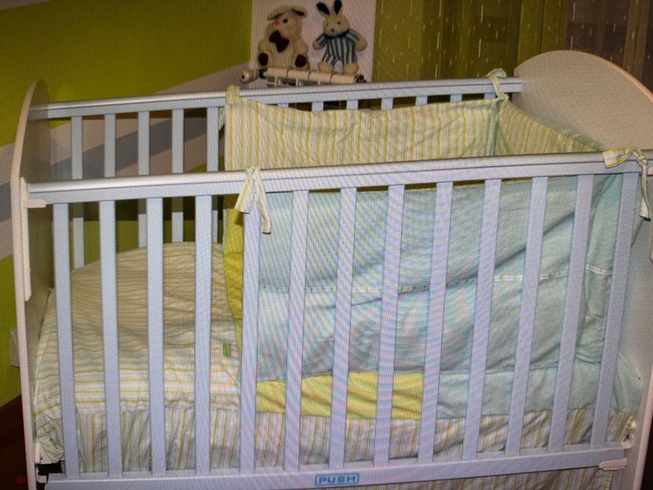 Cama de grades para bebé