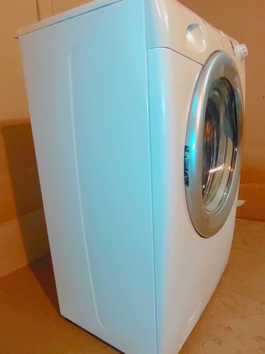 Продам пральну машину б/у  с гарантіей.
