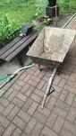 Solidna taczka z grubej blachy