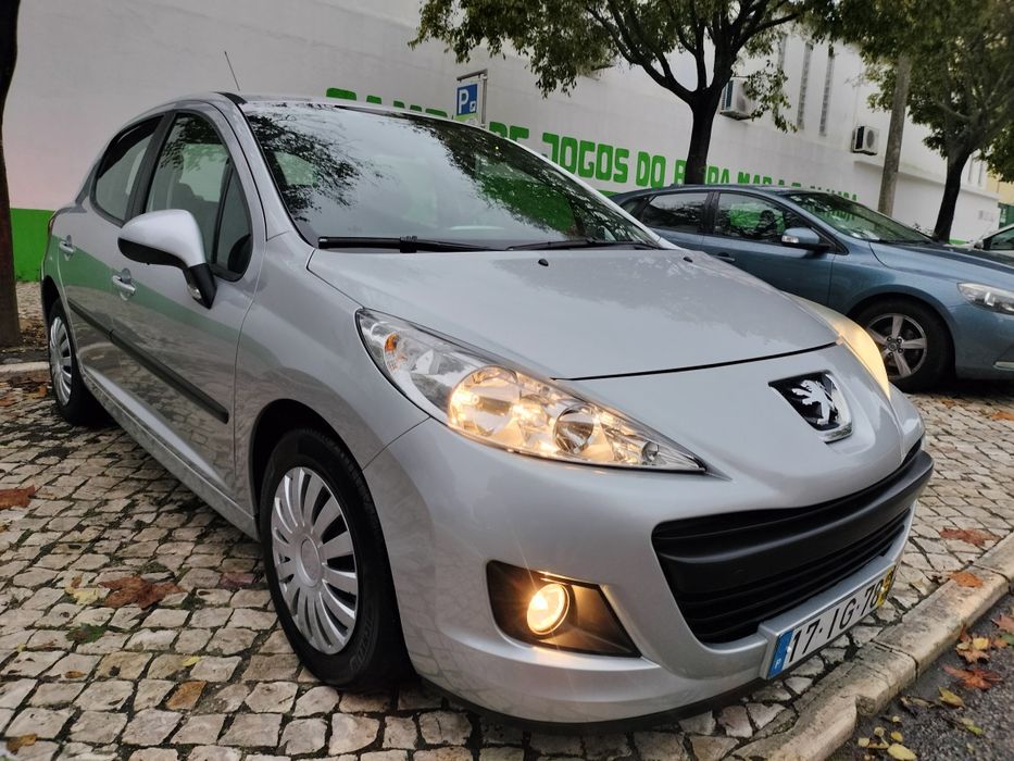 Peugeot 207 Impecável