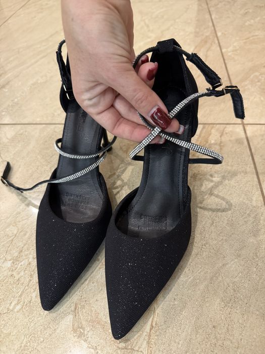 Нові туфельки ,38 розмір