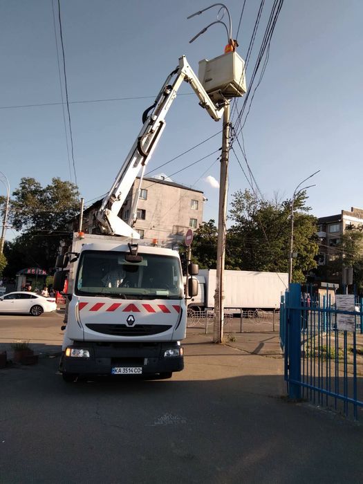 Аренда услуга автовышки для удаления деревьев Киев и область автовышка