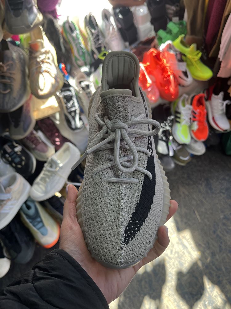 Кроссовки adidas YEEZY BOOST 350 V2