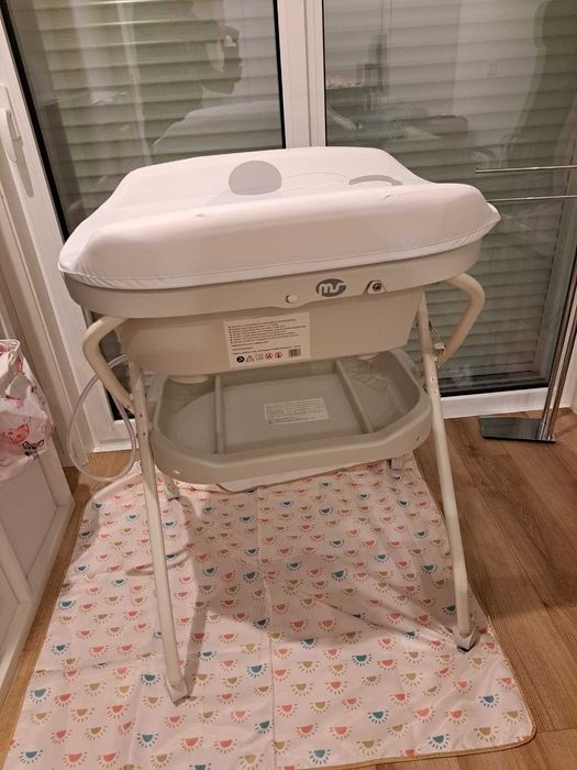 Banheira com trocador