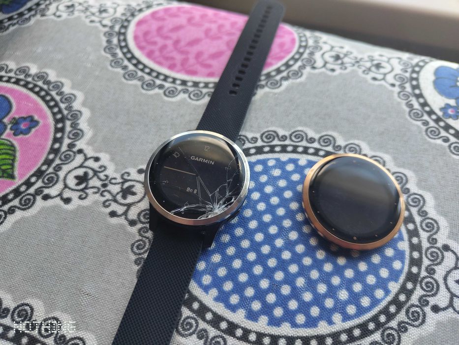 Смарт-годинник Garmin Vivoactive 4S