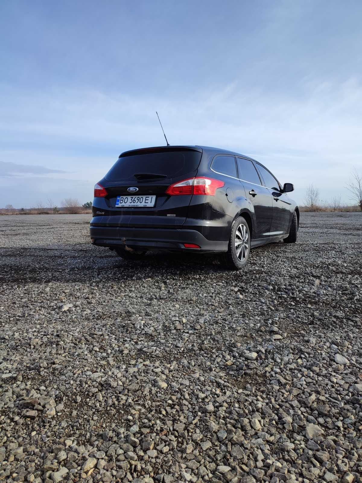 Ford Focus 3  1.6  2011 року