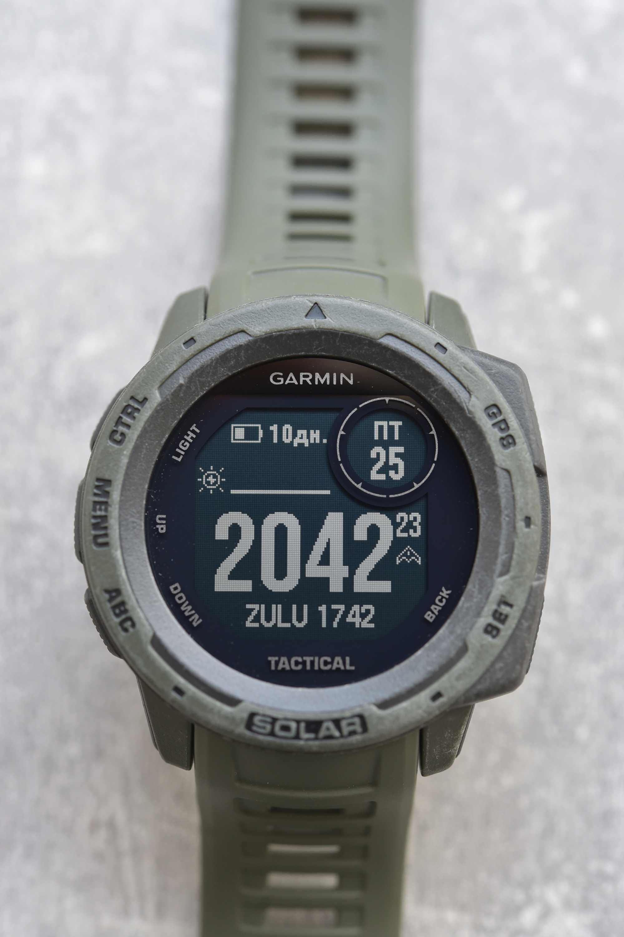 Garmin Instinct tactical solar