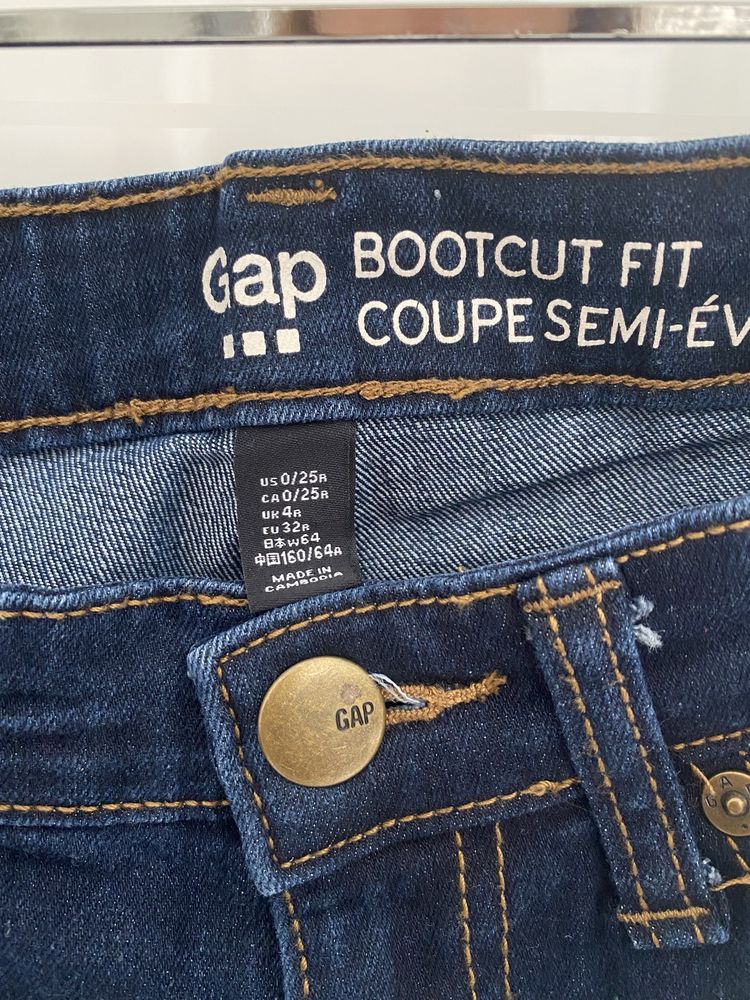 Dzowny jeansy GAP 32