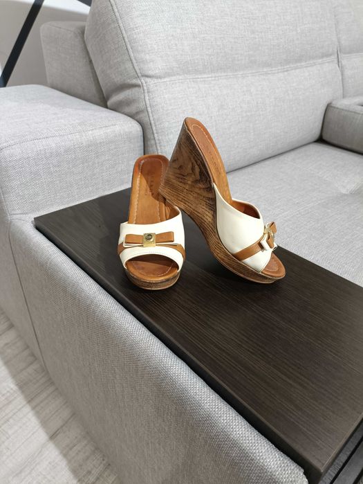 Продам женскую обувь