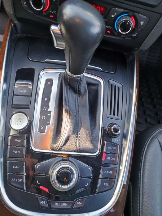 Продам AUDI Q5 Quattro 2012 рік