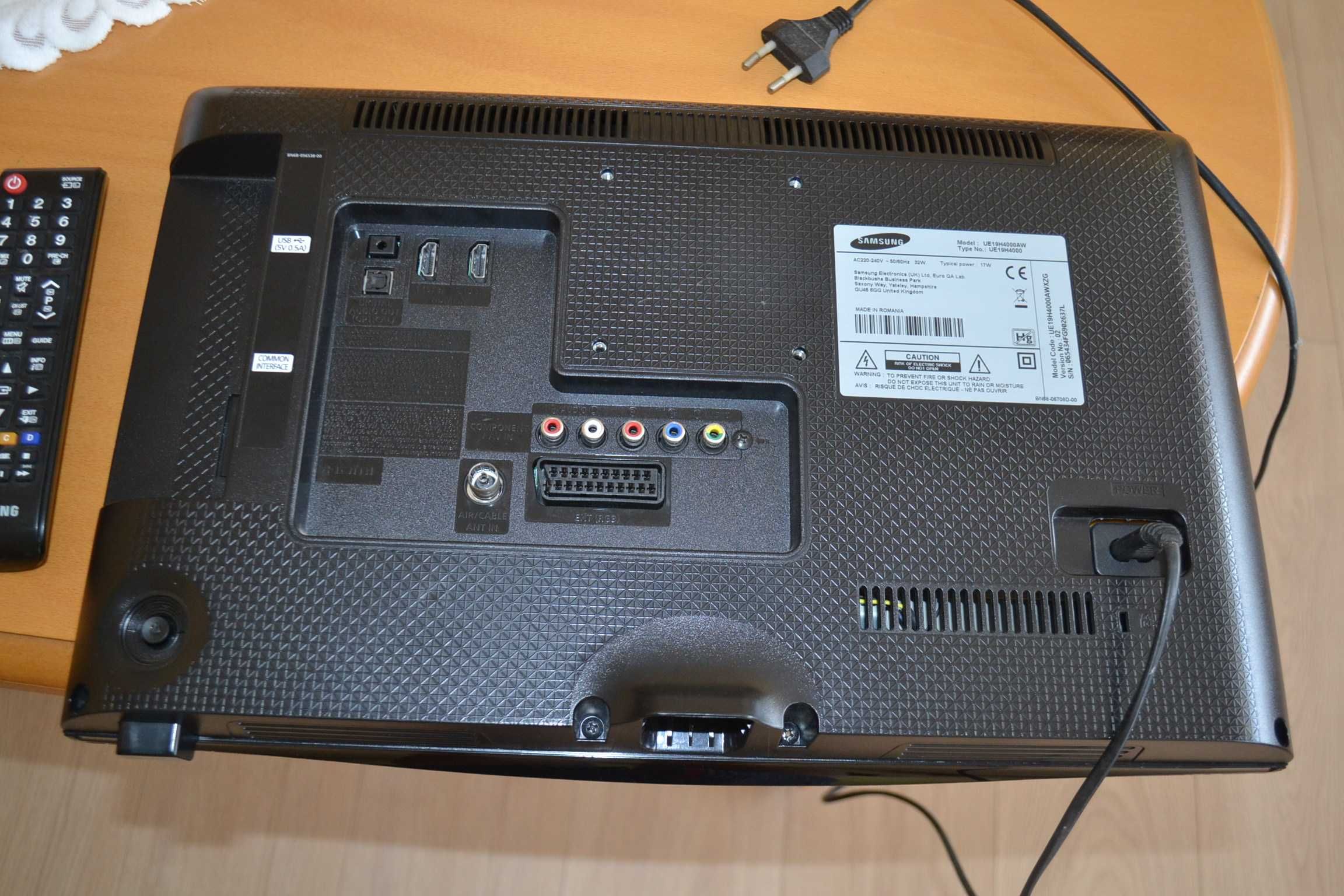 Samsung UE19H4000 z pilotem  sprawny