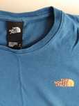 THE NORTH FACE. Markowa koszulka męska.