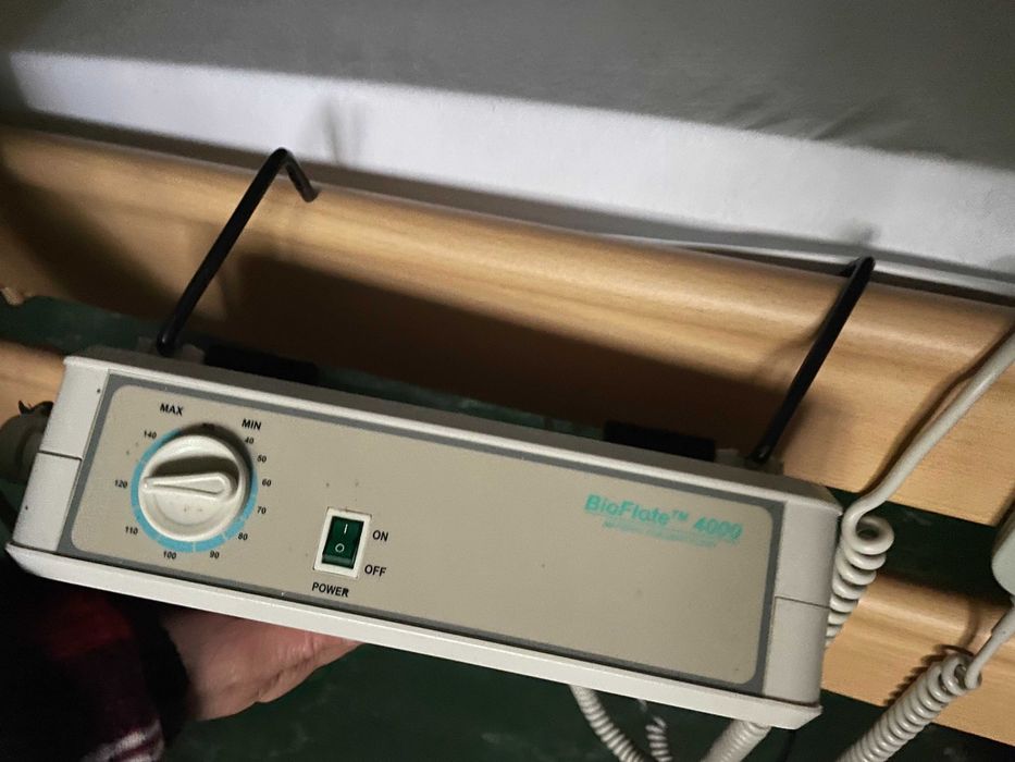 Łóżko rehabilitacyjne CAMA i materac przeciwodleżynowy BioFlote 4000