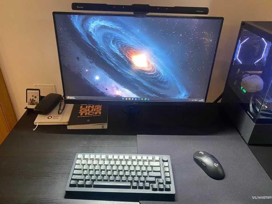 Quintis LED ScreenLinear Basic Plus (20.5 Polegadas)
