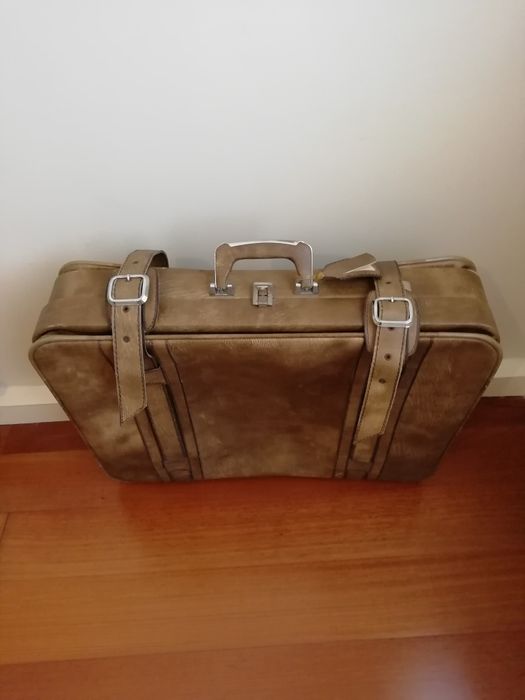 Mala antiga bom estado