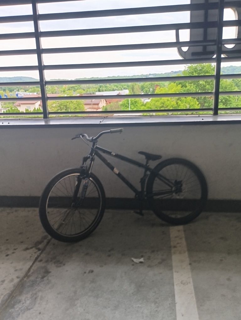 Dirt nsbike metropolis