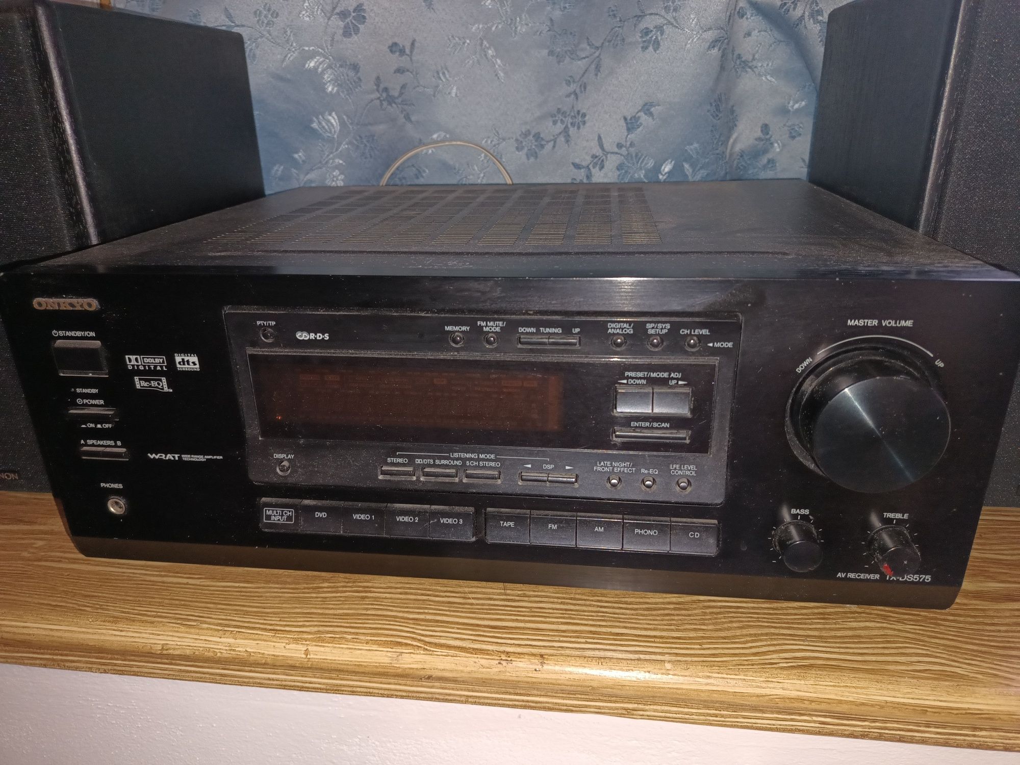 Amplituner ONKYO TX-DS575