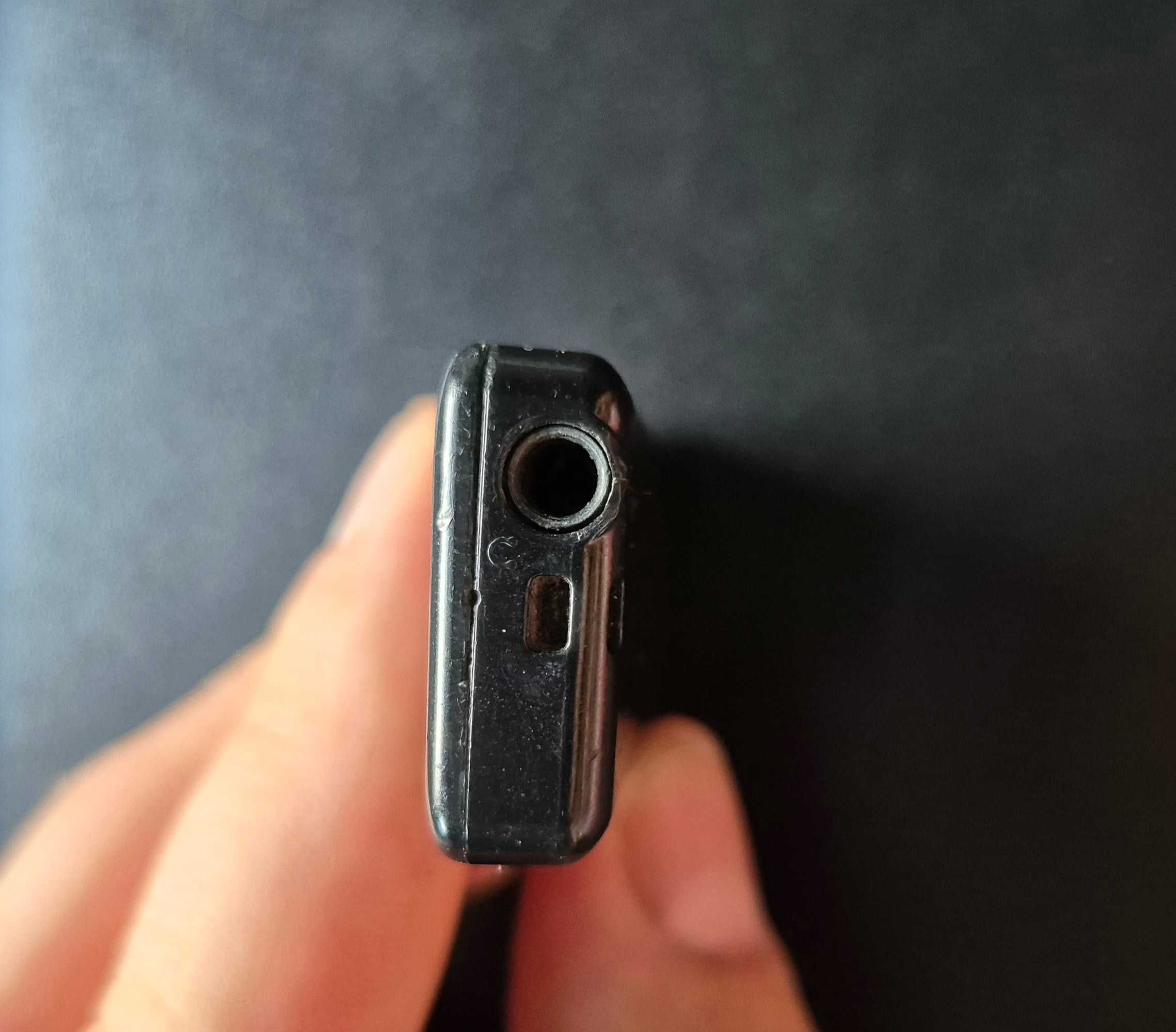 Fajny maly przenośny odtwarzacz MP3 4GB! BEZ EKRANU na jacka! Unikat