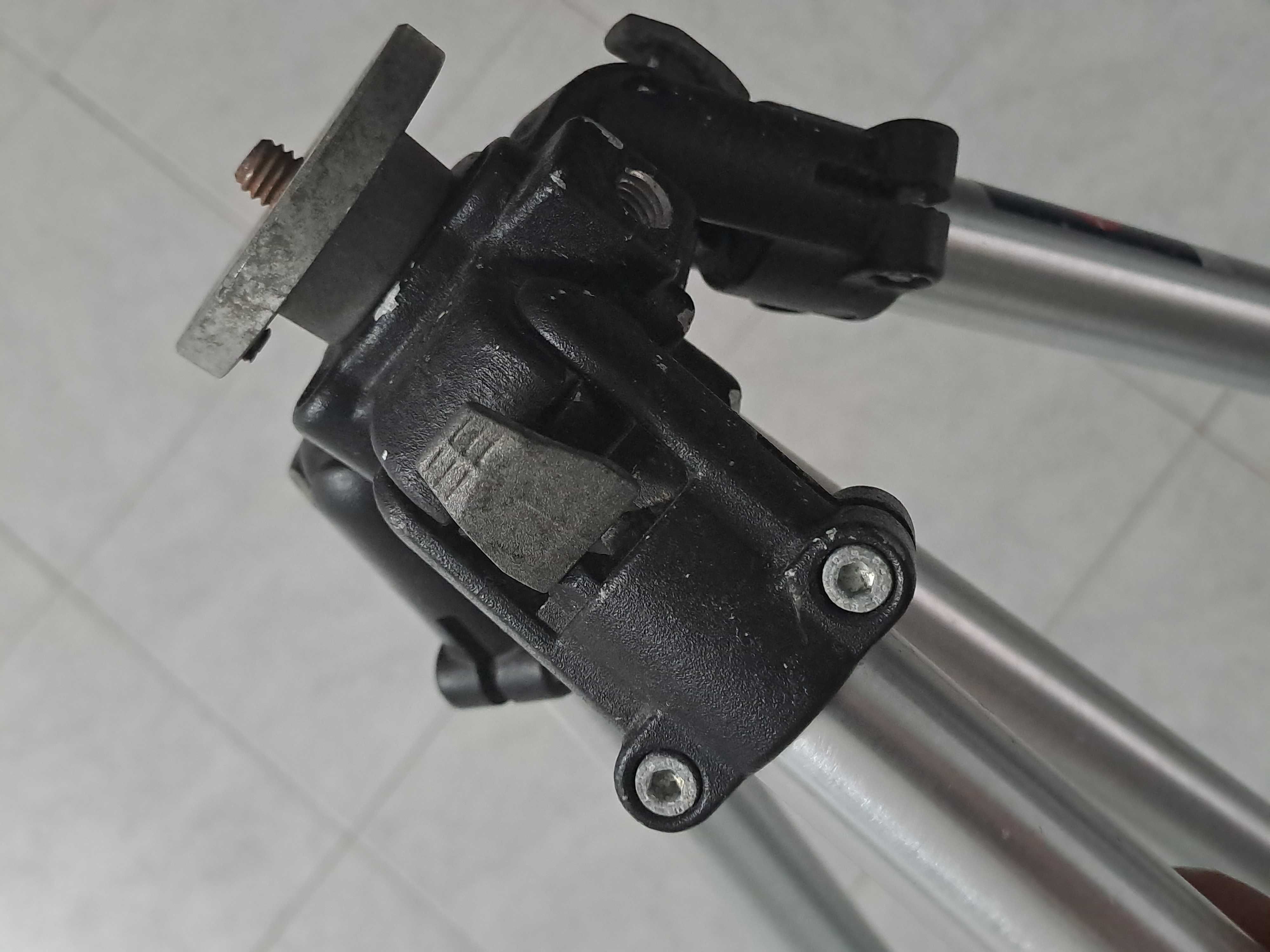 Tripe Manfrotto 190 + Base Manfrotto 183 (apoio de laptop)