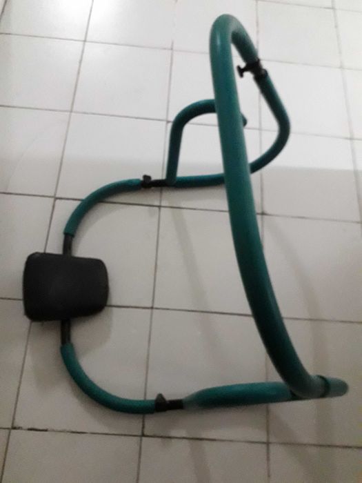 Vendo 2 aparelhos de treino