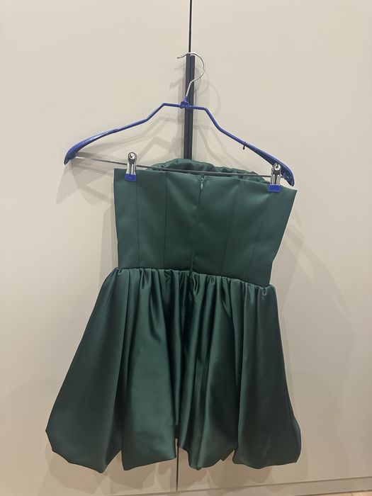 Сукня темно зеленого кольору