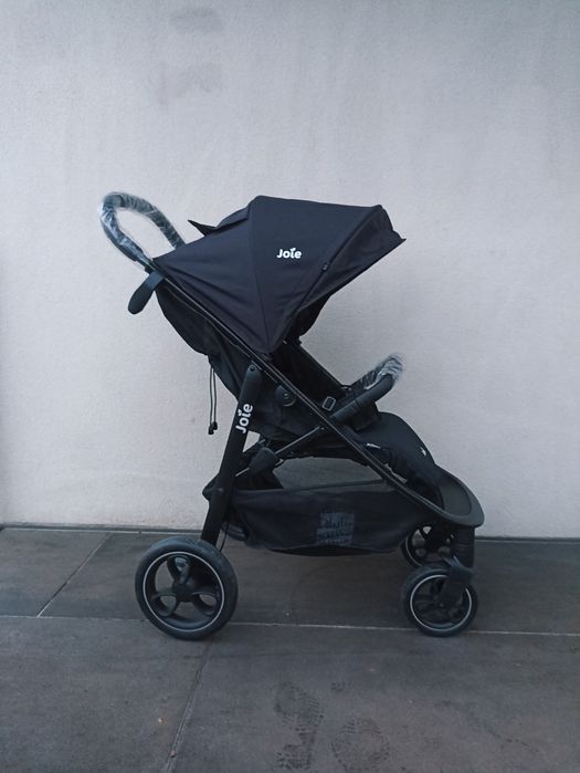 Nowy wózek spacerowy joie litetrax s