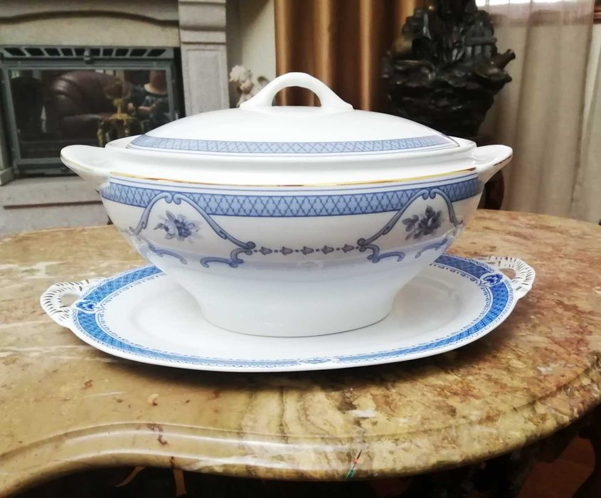 Terrina com Prato Vista Alegre série EMA