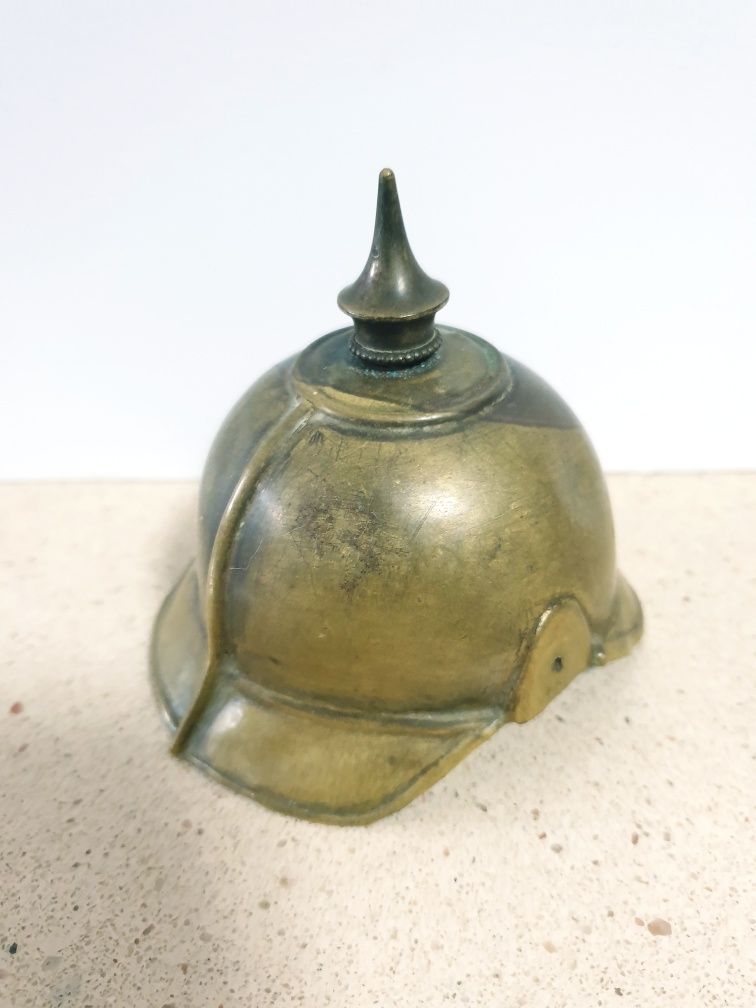 Para restauro: antiga campainha de mesa capacete Militar