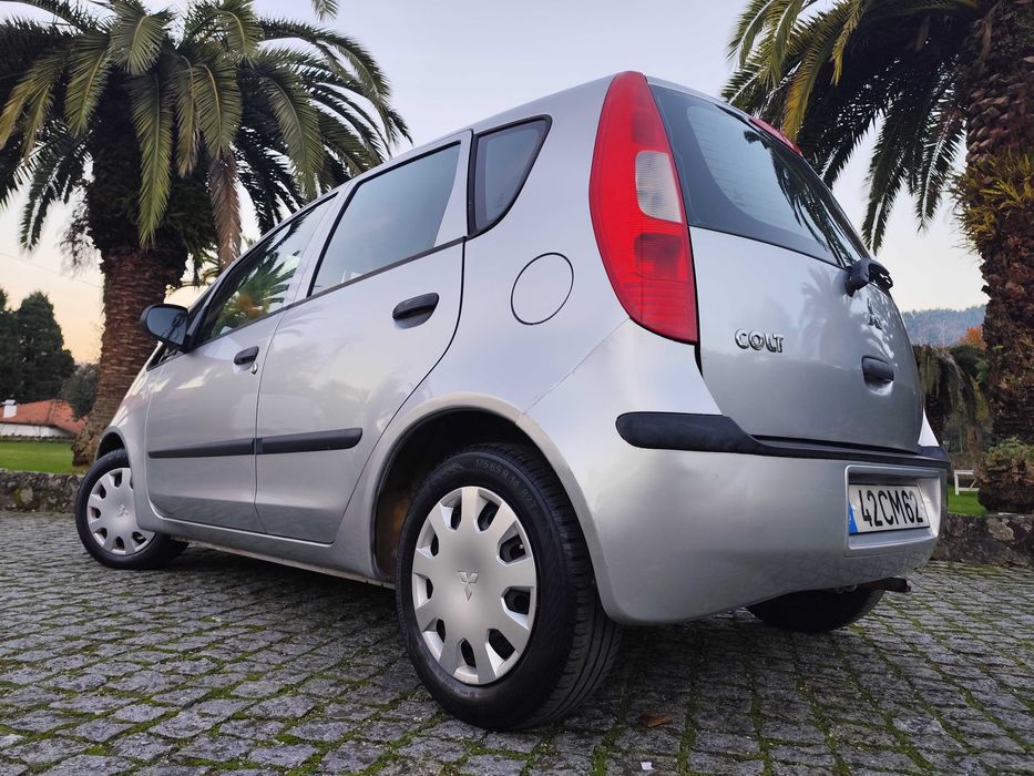 Mitsubishi Colt 1.1 - Revisão Feita - A/C Carregado - Selo Barato