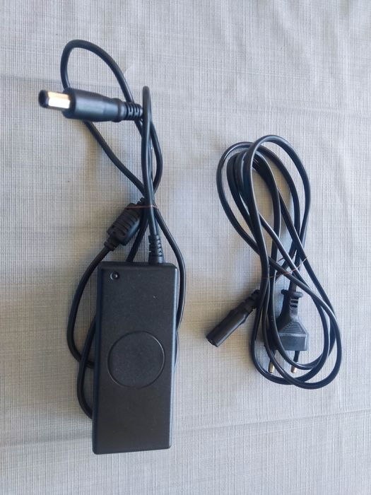 Zasilacz do laptopa Dell Inspiron Ładowarka 65W ośmiokąt 2,75 m s. BDB