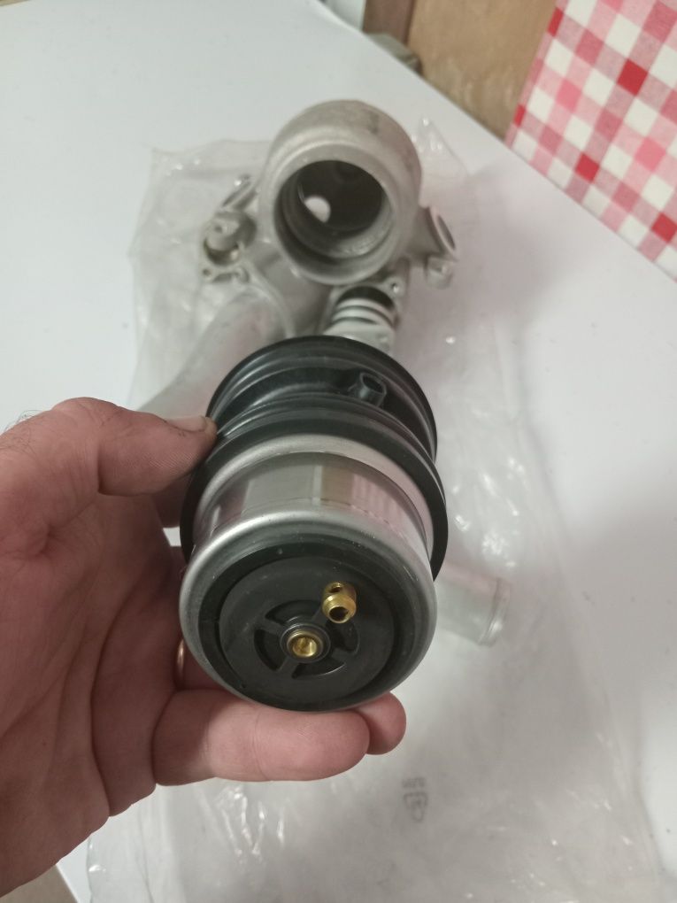Porsche Cayenne Turbo - Termóstato