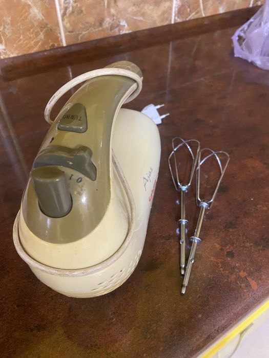 Миксер  «Мулинекс». Рабочий