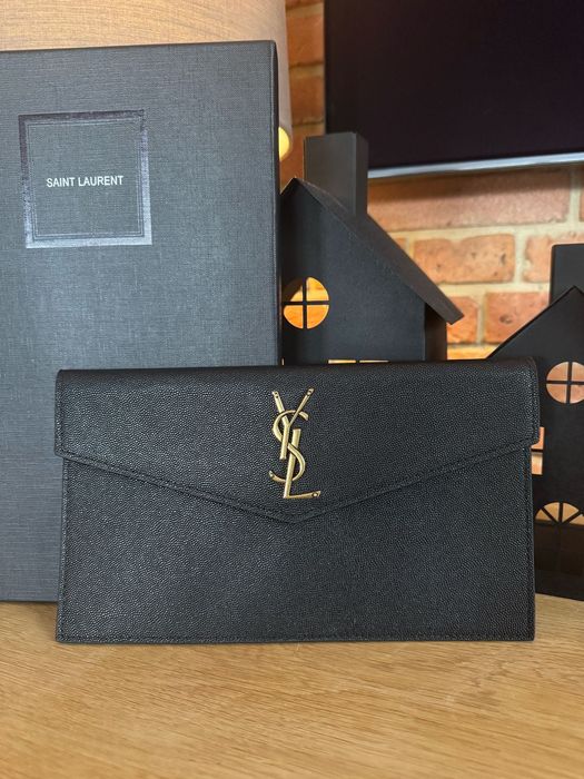 Czarna kopertówka Uptown  YSL Yves Saint Laurent