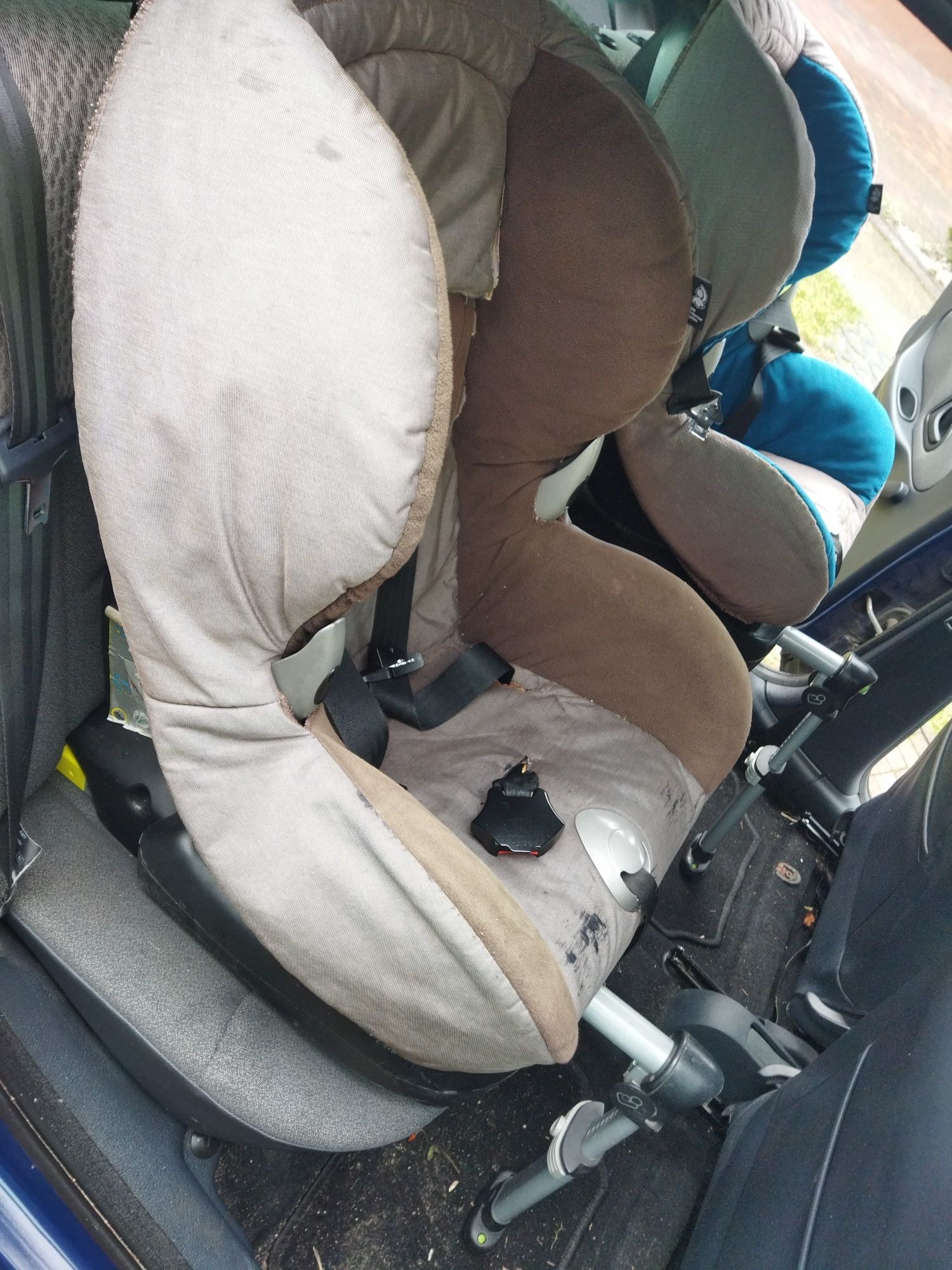 Dwa foteliki samochodowe Maxi Cosi Priori >isofix< 9-18kg